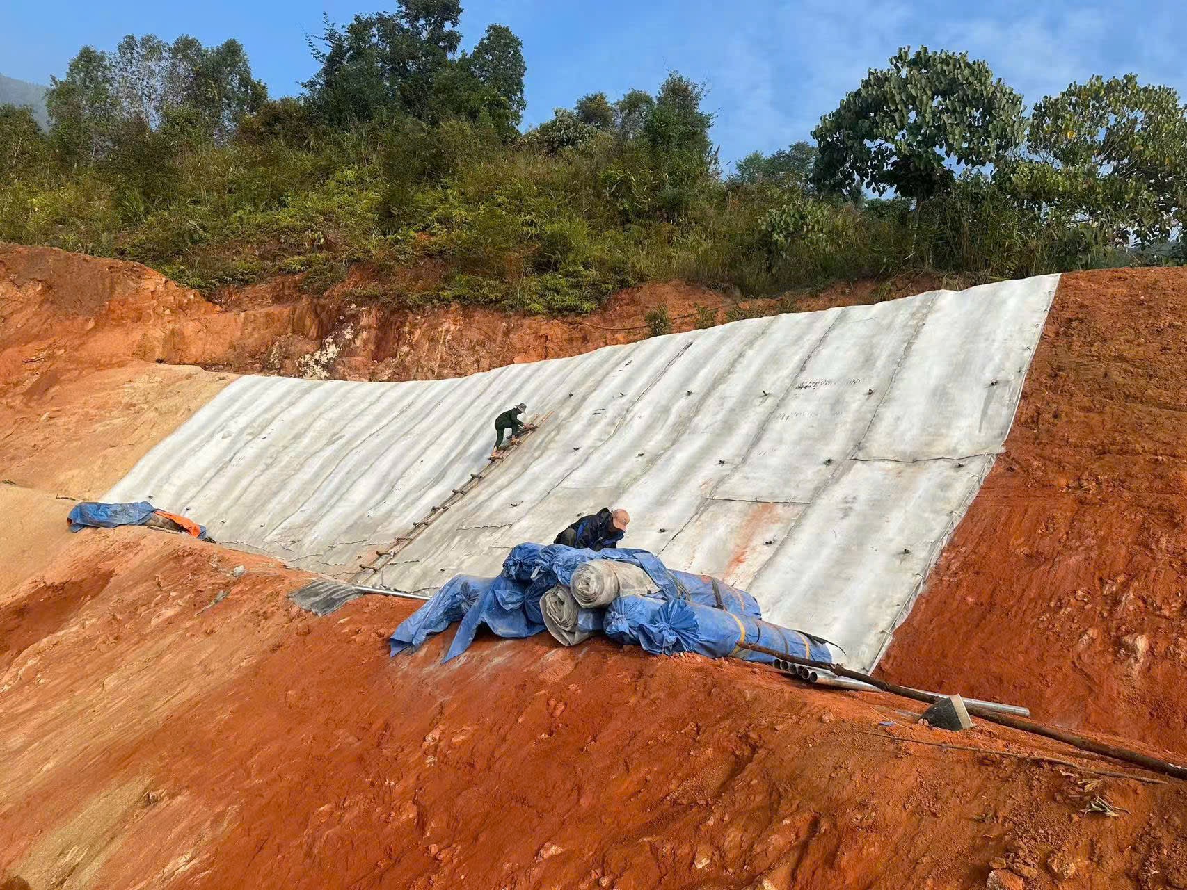 Bê tông vải cuộn - Kè bờ